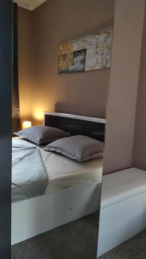 Snow Dreams 1 Grand Monastery Apartment ปอมโปโรโว ภายนอก รูปภาพ