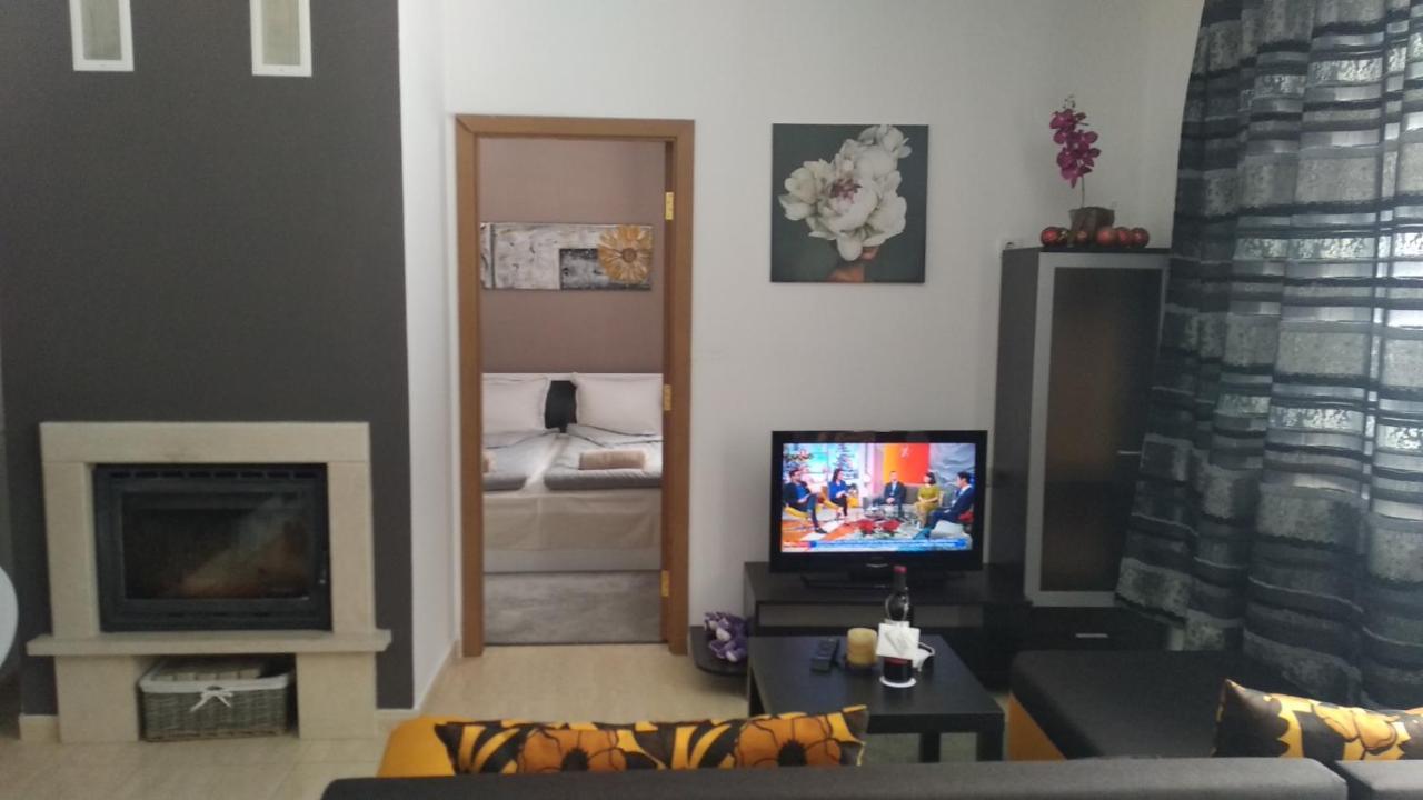 Snow Dreams 1 Grand Monastery Apartment ปอมโปโรโว ภายนอก รูปภาพ